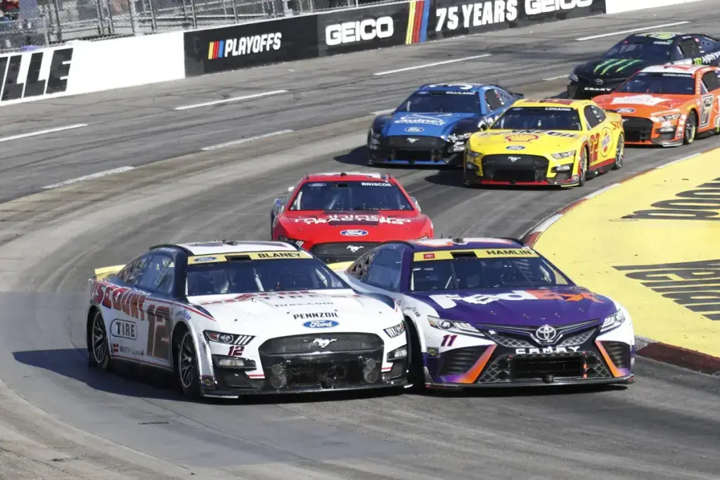 NASCAR: Hamlin vs Blaney – Martinsville contact rekindles debate over driving style