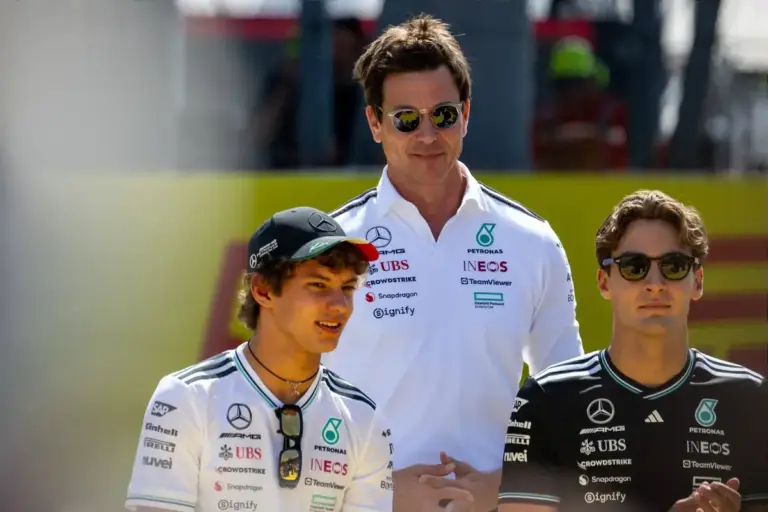Toto Wolff warns drivers: “Team is always bigger” as Russell/Antonelli title battle builds