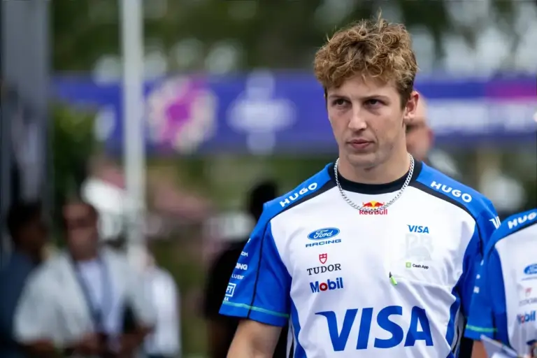 Liam Lawson linked with Supercars wildcard as F1’s unexpected April break opens a rare door