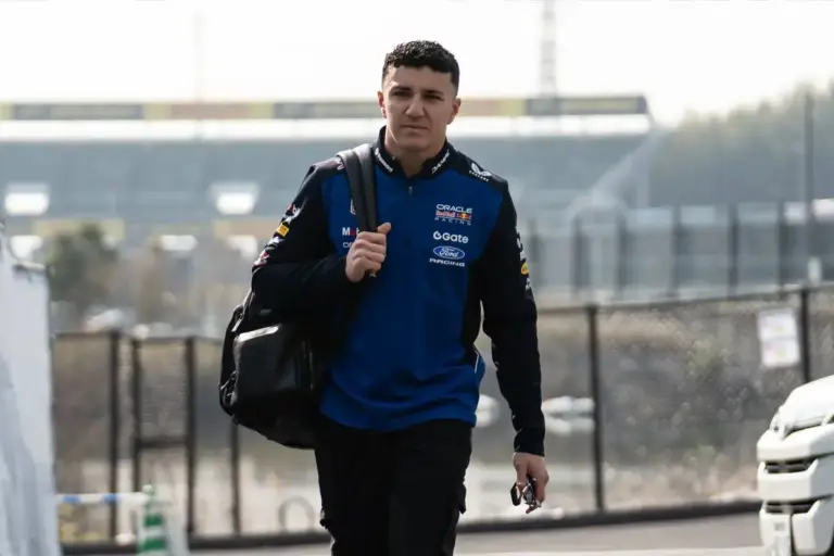 Hadjar on Red Bull’s ‘weird’ second seat curse: “If I believe I’m good, I’m good”