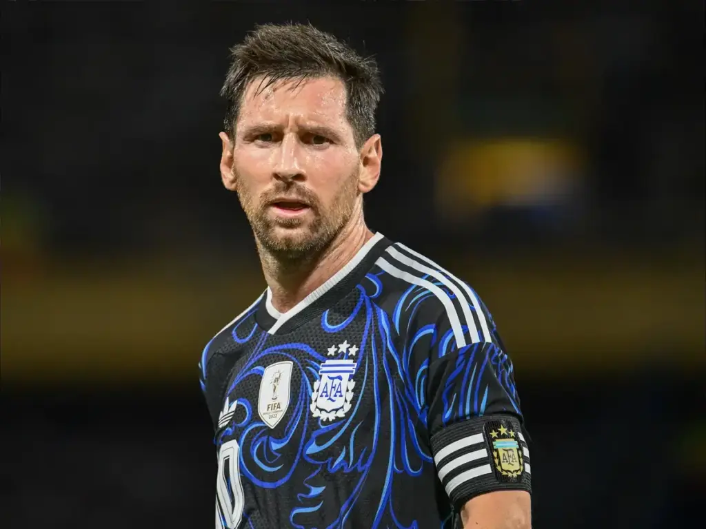 Max Verstappen breaks down Lionel Messi’s brilliance