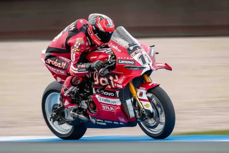 Assen WorldSBK Friday: Bulega leads almighty Ducati charge