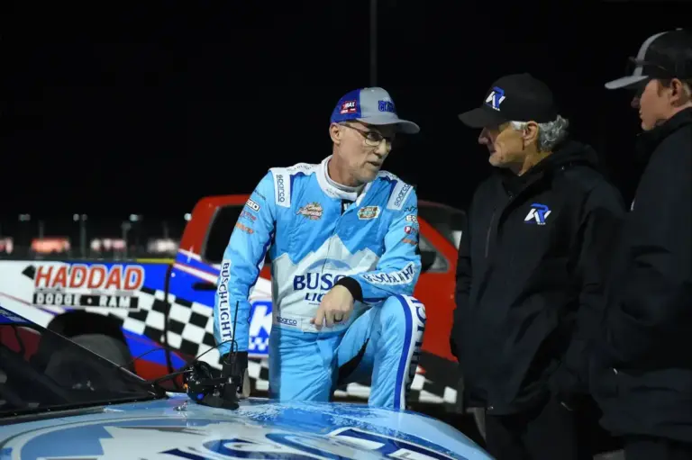 ‘Screw the manufacturers’ – Kevin Harvick wants IndyCar, NASCAR to get loud again