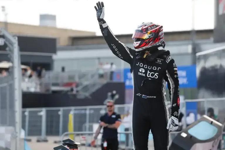 Mitch Evans extends Formula E wins record with stunning Berlin comeback