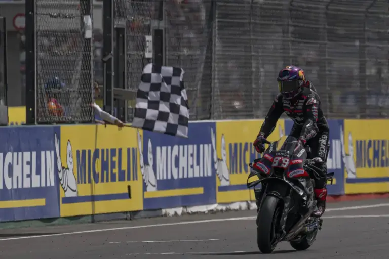 Le Mans Sprint: Martin’s one-corner coup, Marquez’s shattered foot