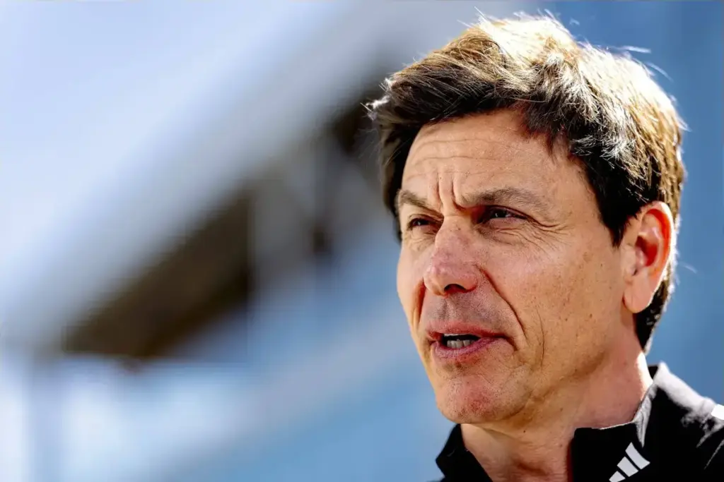 Wolff uses Verstappen’s rules of engagement after Russell and Antonelli flashpoint