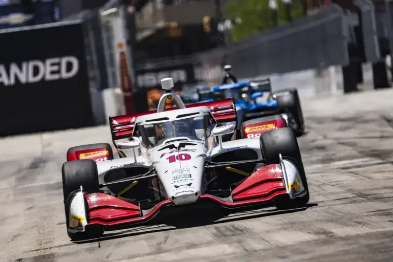 Alex Palou survives Detroit chaos to stretch IndyCar title lead