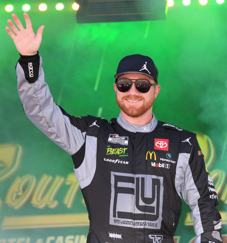 Reddick Radiator Blow Turns NASCAR Points Lead Into Hamlin Chase