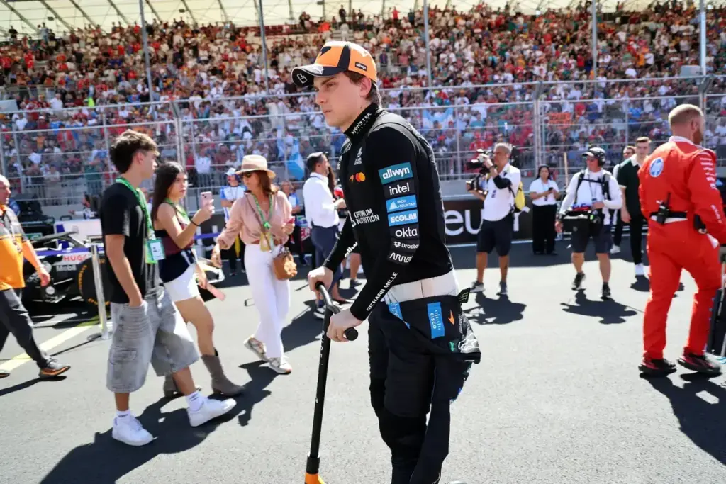 Oscar Piastri (AUS) McLaren F1 Team on the grid. 13.09.2026. Formula 1 World Championship, Rd 14, Spanish Grand Prix, Madrid, Spain, Race Day. - www.xpbimages.com, EMail: requests@xpbimages.com © Copyright: Batchelor / XPB Images