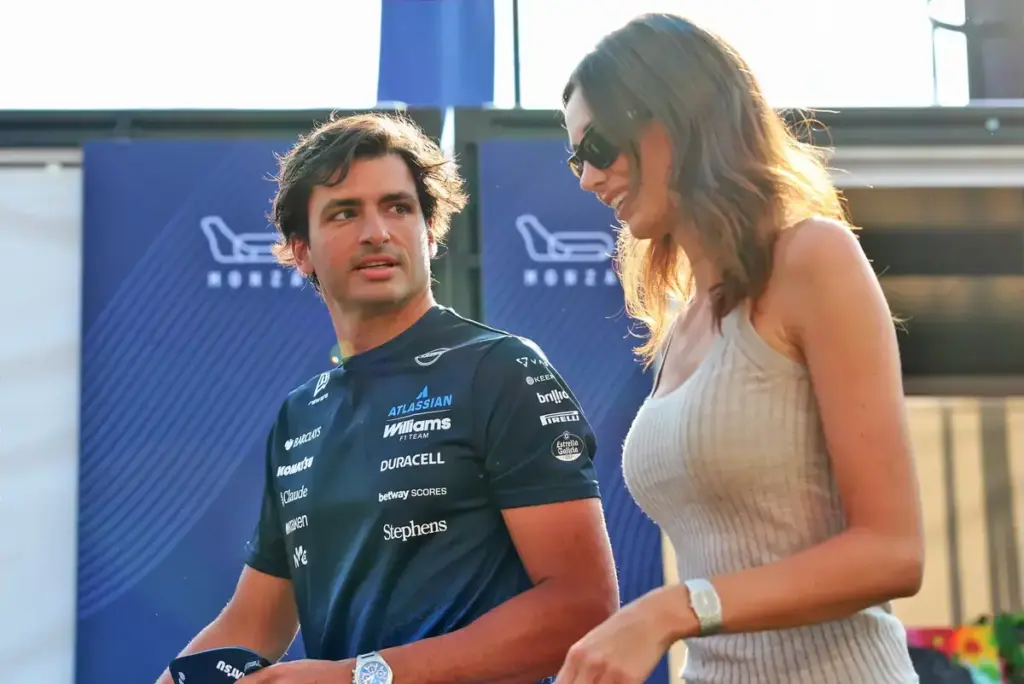 (L to R): Carlos Sainz (ESP) Williams F1 Team with his girlfriend Rebecca Donaldson (GBR). 06.09.2026. Formula 1 World Championship, Rd 13, Italian Grand Prix, Monza, Italy, Race Day. - www.xpbimages.com, EMail: requests@xpbimages.com © Copyright: