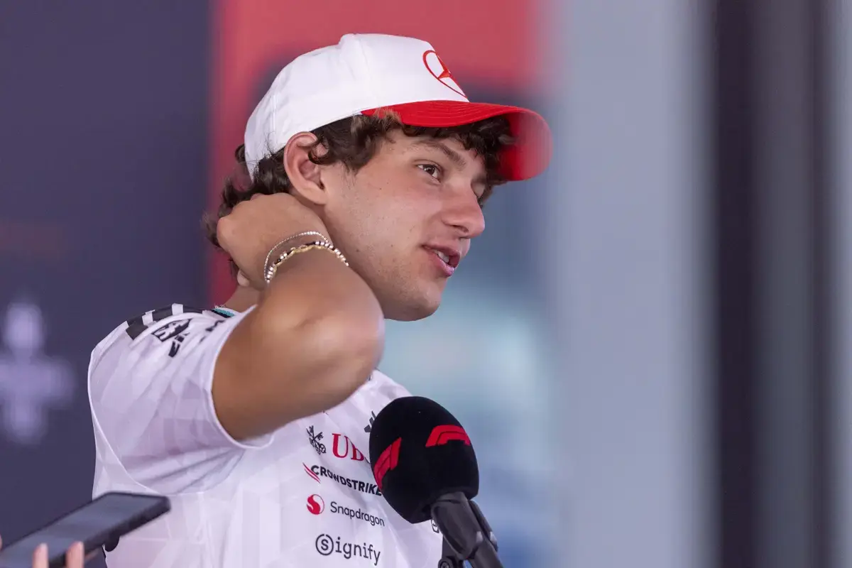 George Russell Explains Why Kimi Antonelli Is Better in 2026 | Read ...