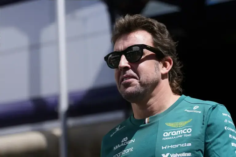 Fernando Alonso F1 Future Hinges On 2027 Rules, Not Aston Martin