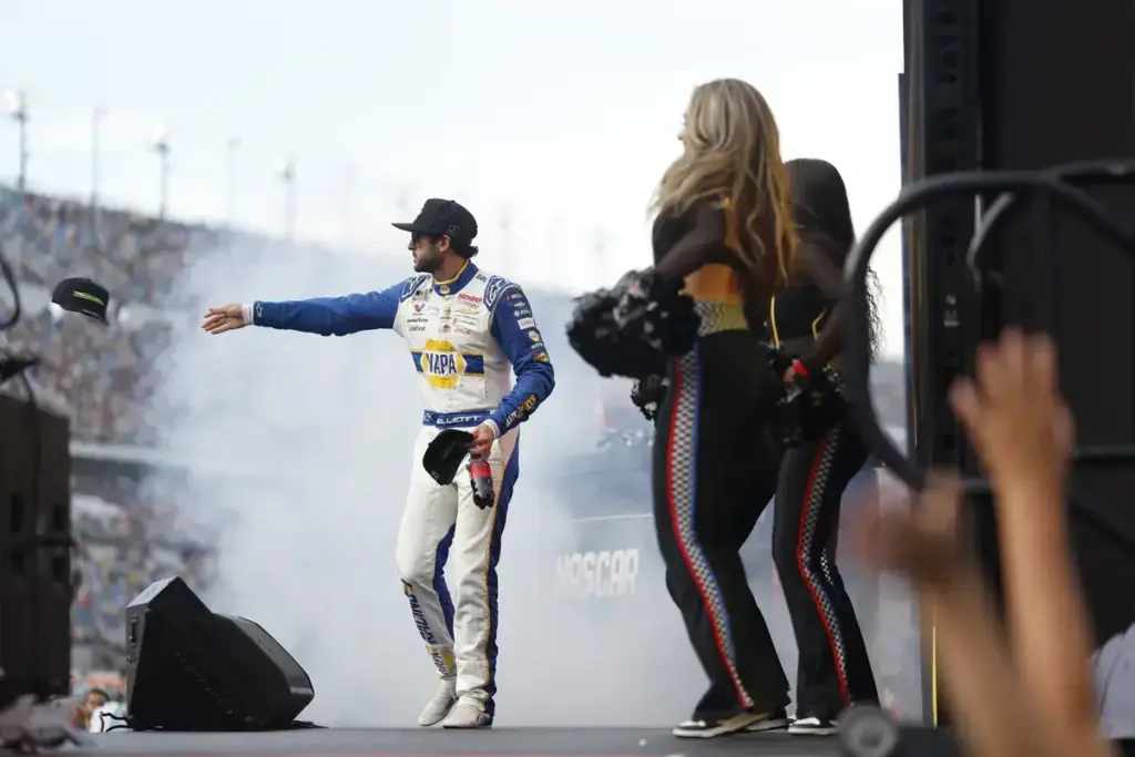 August 29, 2026, Daytona Beach, Florida, United States of America: CHASE ELLIOTT (9) of Dawsonville, GA is introduced to fans before The Coke Zero Sugar 400 at Daytona International Speedway in Daytona Beach, Florida. (Credit Image: © Grindstone Medi