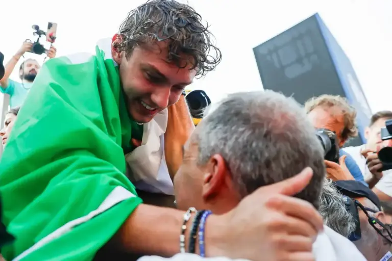 Antonelli claims famous Monza win as Mercedes split strategy