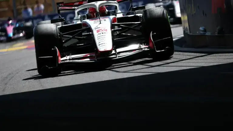 Esteban Ocon free agent: Esteban Ocon driving his Haas Formula 1 car during a race weekend.