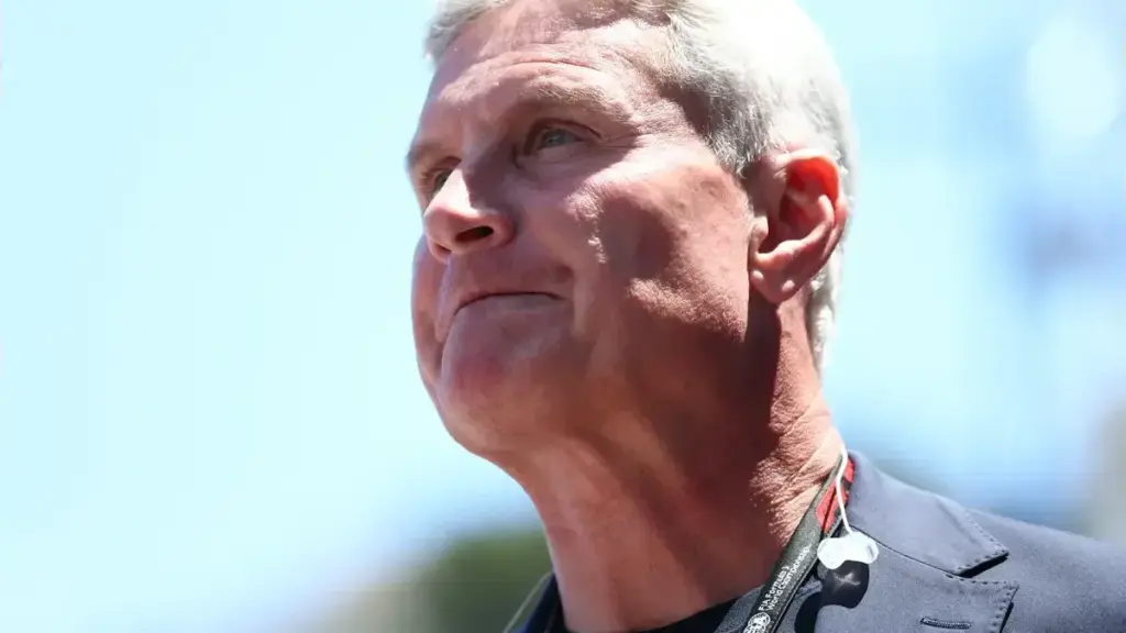 David Coulthard Madring F1: David Coulthard in the F1 paddock