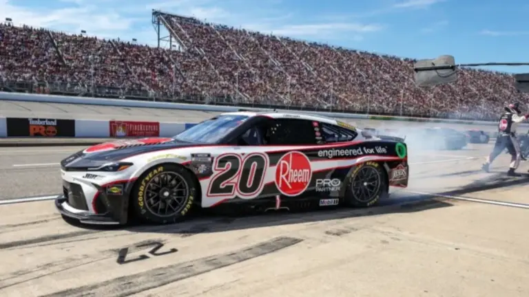 Kyle Larson’s NASCAR lead slashed to five points after Phoenix disaster