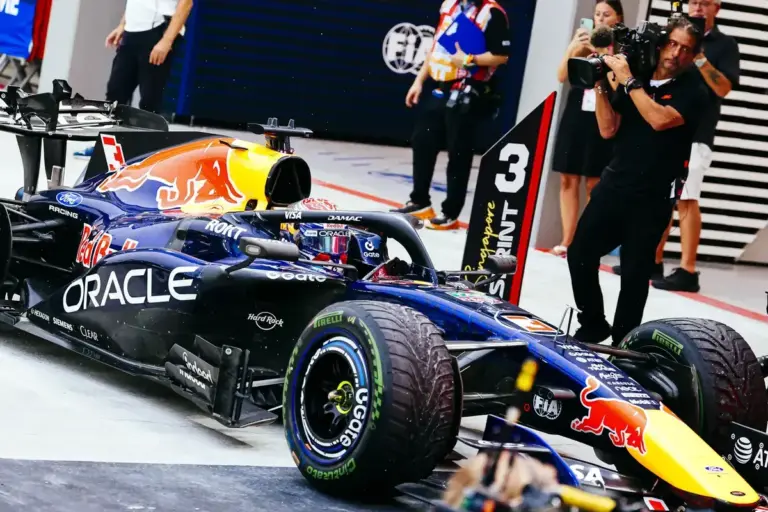 Verstappen wins Singapore GP as Antonelli extends F1 championship lead