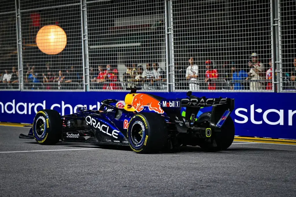 Verstappen beats Leclerc to Singapore GP pole as Ferrari takes second and third