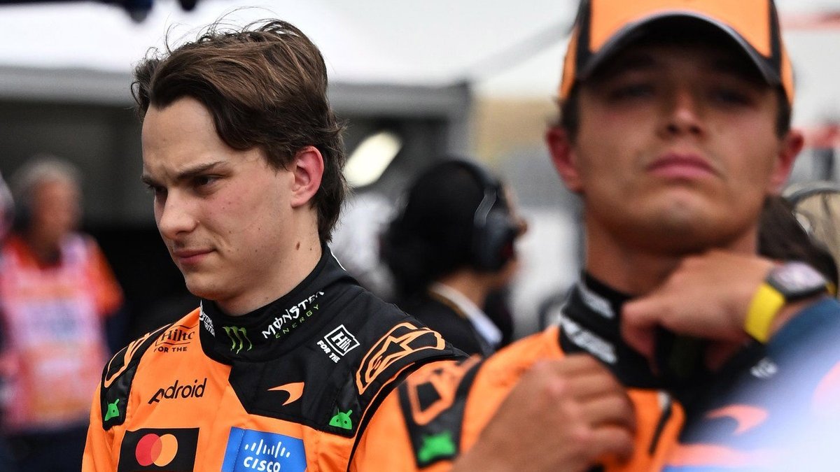 McLaren and Piastri share moment with young fan