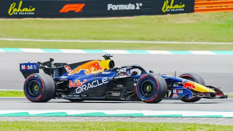 Motorsport: Bahrain GP red-flagged after wet-lap chaos